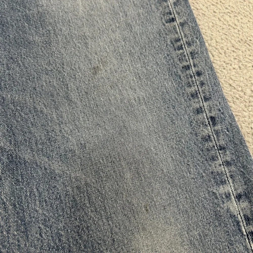 Levis Jeans Mens 33x30 Blue Denim 550 Relaxed Fit Tapered Cotton American Y2K